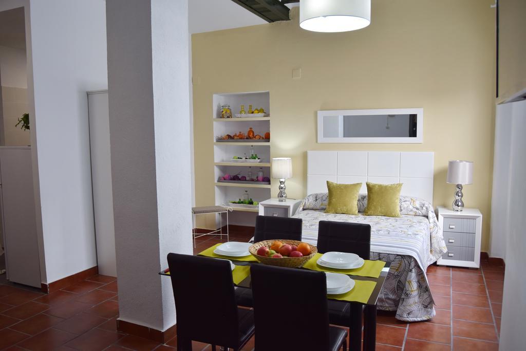 Cespedescinco Apartment *